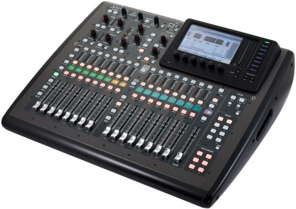 Behringer X32 Compact-Img-23289