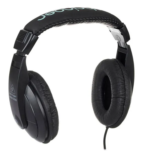 Behringer HPM1000-BK-Img-26159