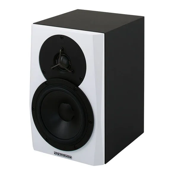 Dynaudio LYD-5-Img-104860