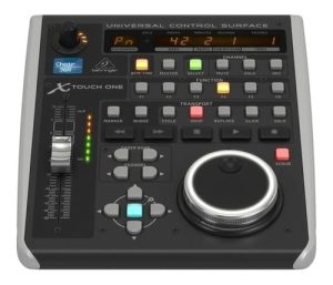 Behringer X-TOUCH ONE-Img-170488