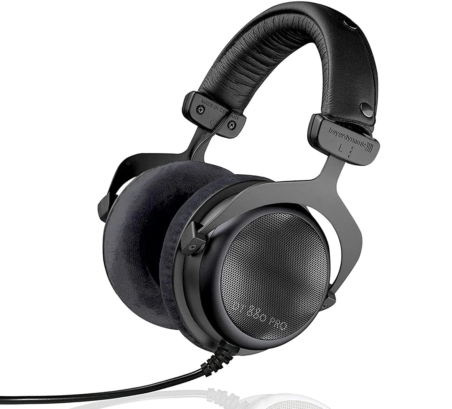 beyerdynamic DT-880 Pro Black Edition Set-Img-171368 beyerdynamic DT-880 Pro Black Edition Set-Img-171368