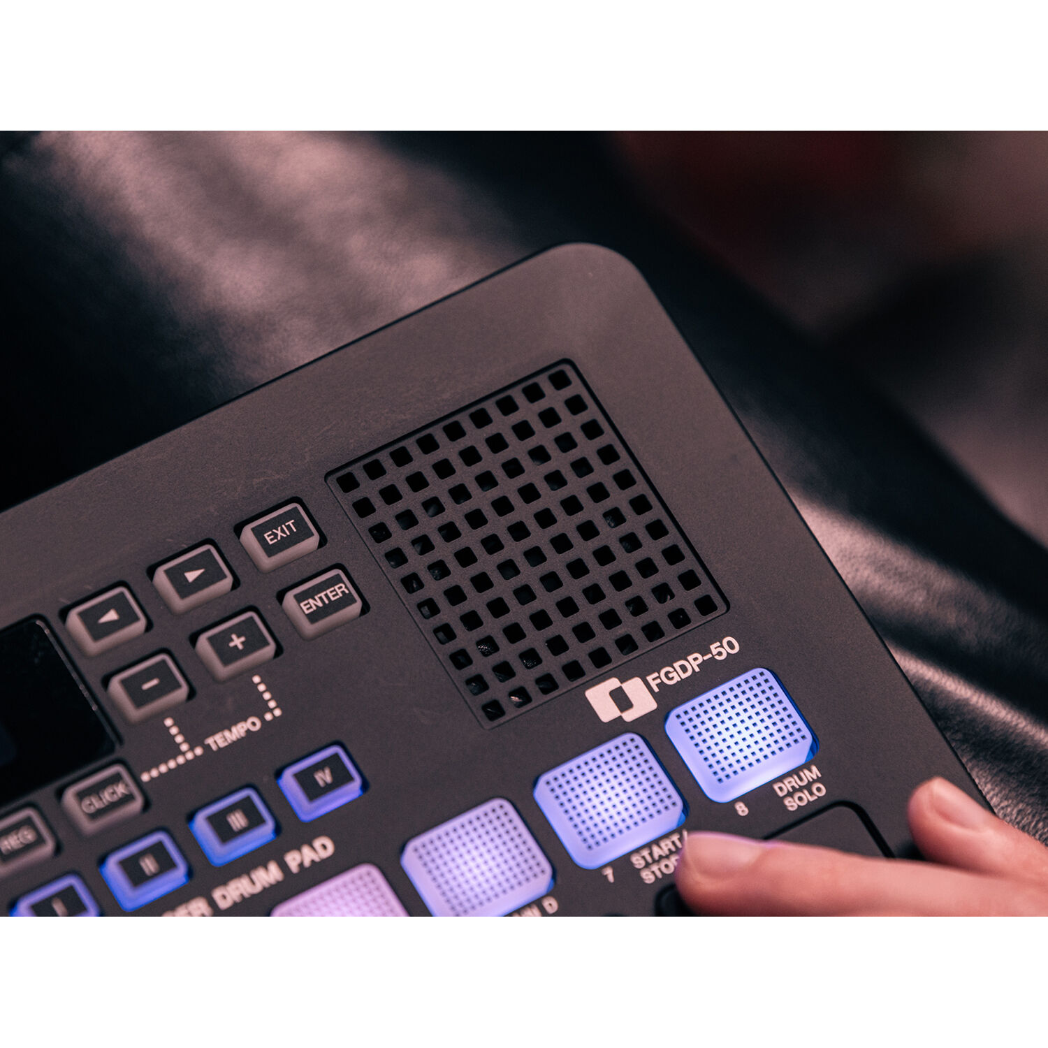 1693885617_IMG_2070318.jpg Yamaha FGDP-50 Finger Drum Pad - Imagen 4