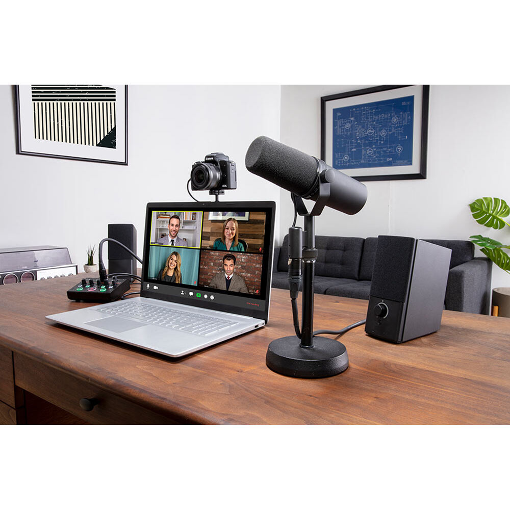 1747048851_IMG_2490475.jpg Roland UVC-02 Web Presentation Dock - Imagen 5