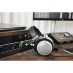 Beyerdynamic DT 880 PRO Auriculares de estudio dinámicos con parte trasera semiabierta (250 ohmios) - Imagen 5
