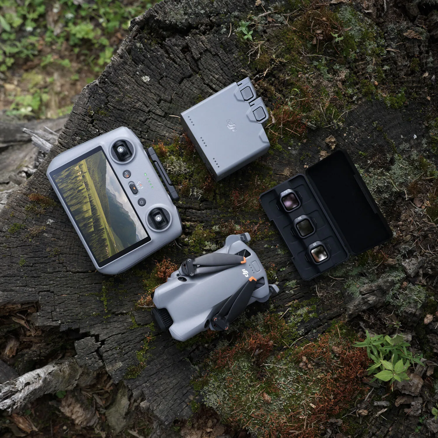 Dron DJI Mini 5 Pro con combo RC2 Fly More - Imagen 11