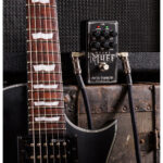 Pedal de distorsión Electro-Harmonix Nano Metal Muff con puerta incorporada - Imagen 3