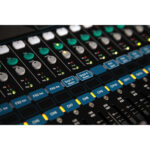 Allen & Heath QU-24C Digital Mixer Kit with Dust Cover - Imagen 6
