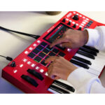 Estación de trabajo de teclado independiente Akai Professional MPC Key 37 con muestreador y secuenciador - Imagen 15