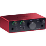 Kit de interfaz de audio Focusrite Scarlett Solo USB-C (4.ª generación) con micrófono Audio-Technica AT2020