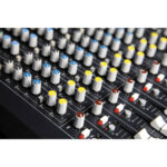 Allen & Heath MixWizard4 12:2 - Consola de mezclas profesional - Imagen 6