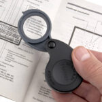 Lupa plegable Carson TV-36 3-8.5x TriView - Imagen 4