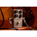 Pedal de distorsión Fuzz con altavoz rasgado Electro-Harmonix para guitarras eléctricas - Imagen 11