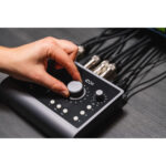 Audio Interfaz de audio USB-C de escritorio 10x14 iD24 - Imagen 12