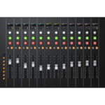 Superficie de control modular del atenuador de canal de consola Fairlight de Blackmagic Design