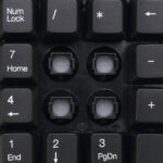 Teclado numérico USB de 18 teclas resistente a derrames Adesso - Imagen 7