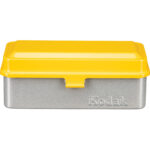 Estuche para películas Kodak Steel de 120/135 mm (tapa amarilla/cuerpo plateado) - Imagen 2