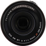 Lente FUJIFILM XF 33mm f/1.4 R LM WR XF con kit de filtro UV - Imagen 8