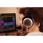 Beyerdynamic DT 880 PRO Auriculares de estudio dinámicos con parte trasera semiabierta (250 ohmios) - Imagen 8