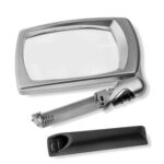 Carson Lupa rectangular plegable eléctrica de 2,5 aumentos con luz LED - Imagen 5