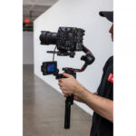 Canon EOS C400 6K Full-Frame Digital Cinema Camera (Canon RF) - Imagen 15