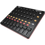 Mezclador/controlador DAW portátil de alto rendimiento MIDImix Akai Professional