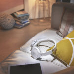 Audio-Technica ATH-S220BT Wireless On-Ear Headphones (White) - Imagen 9