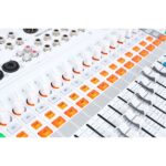 Yamaha MGX16V WH Case Bundle - Imagen 12