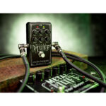 Pedal de distorsión Electro-Harmonix Nano Metal Muff con puerta incorporada - Imagen 13