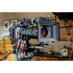 ARRI 65-300mm T2.8 Signature Zoom Lens with 1.7x Extender (ARRI LPL, Feet) - Imagen 13