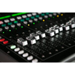 Allen & Heath SQ-5 48-Channel / 36-Bus Digital Mixer with 16+1 Motorized Faders - Imagen 13