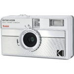 Cámara de película de medio fotograma Kodak Ektar H35N (plateada rayada) - Imagen 3