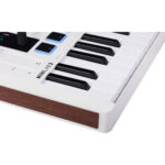 Arturia MiniLab 3 Teclado MIDI compacto y controlador de pad (blanco) - Imagen 8