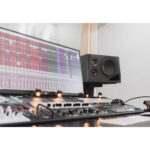 Adam Professional Audio A8H 340W Monitor de estudio activo de 3 vías de 8 "(derecha) - Imagen 4