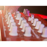Sintetizador analógico Arturia MicroBrute Red edición especial - Imagen 7