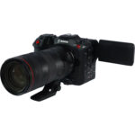 Canon EOS C70 Cinema Camera Kit with RF 24-105mm f/2.8 Lens & PZ-E2B Power Zoom Adapter - Imagen 4