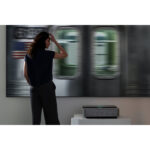 Pantalla de proyección cinematográfica Leica de 120" (58,8 x 104,6") - Imagen 3