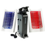 Microscopio de bolsillo Carson MicroFlip MP-250 100-250x con kit de 24 portaobjetos