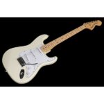 Squier Affinity Strat MN OW Bundle - Imagen 9