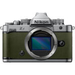 Cámara sin espejo Nikon Zf (plateada y verde musgo)