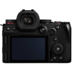 Panasonic LUMIX S5 II Mirrorless Camera with 24-60mm f/2.8 Lens and Basic Bundle - Imagen 12
