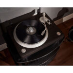 Tocadiscos manual de tres velocidades y accionamiento directo Denon DP-3000NE - Imagen 3