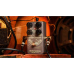 Pedal de distorsión Fuzz con altavoz rasgado Electro-Harmonix para guitarras eléctricas - Imagen 12