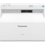 Proyector láser Panasonic CMZ50 de 5200 lúmenes WUXGA de alcance ultracorto (blanco) - Imagen 9